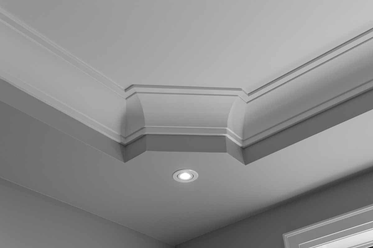 Inside Corner One Step Crown Molding